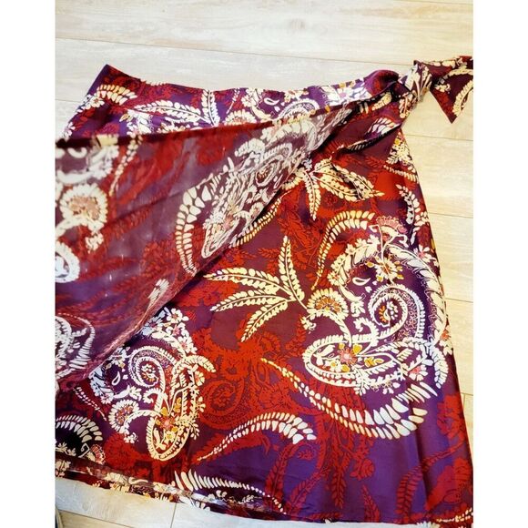 Talbots 18‎ Silk Wrap Skirt Plus Paisley Print Tie Waist Burgundy Button Hook - Picture 3 of 6